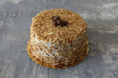 Çikolatalı Yaş Pasta (4-6 Kişilik)