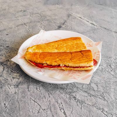 Sucuklu Kaşarlı Tost