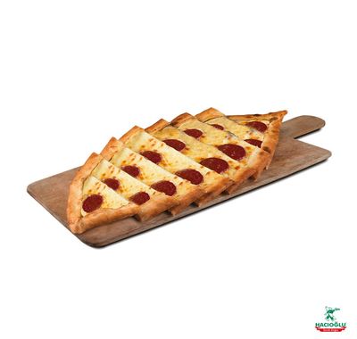 Sucuklu Kaşarlı Pide