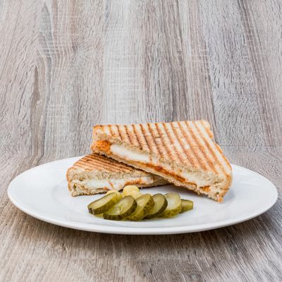 3 Peynirli Tost