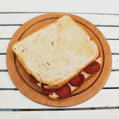 Sucuklu Tost