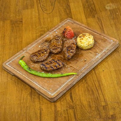 Kaşarlı Izgara Köfte