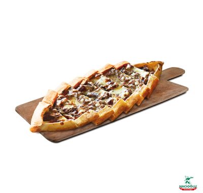 Kavurmalı Kaşarlı Pide