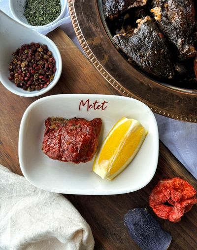Zeytinyağlı Kuru Biber Dolması