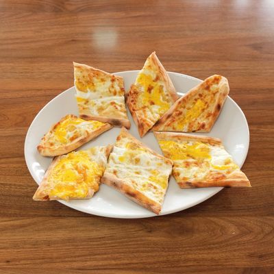 Kaşarlı Yumurtalı Pide
