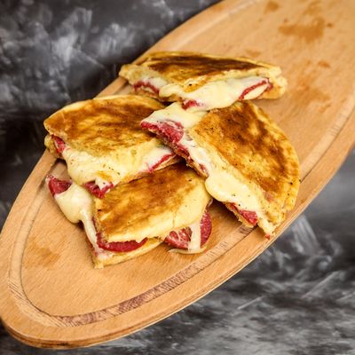 Bazlama Karışık Tost