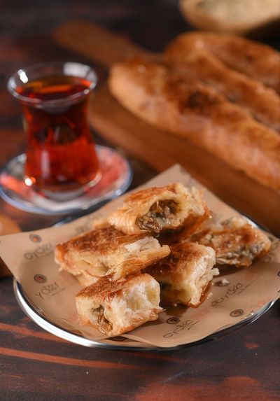 Kıymalı Karaköy Böreği (500 gr.)