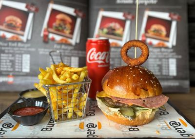 Dana Bacon Cheeseburger (150 gr.) Menü