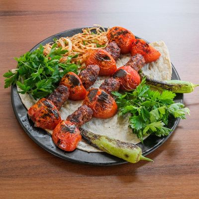 Domatesli Kebap