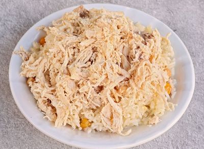 Tavuklu Salatalı Pirinç Pilavı (500 gr.)