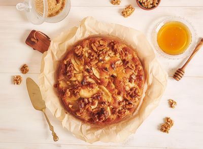 Ballı Cevizli Pasta