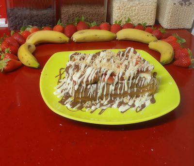 Çikolatalı & Meyveli Classic Waffle