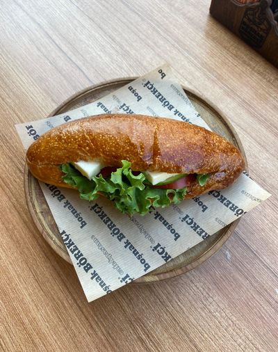 Beyaz Peynirli Sandviç