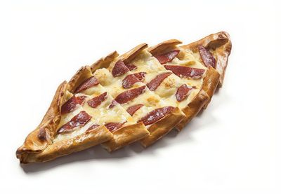 Kaşarlı Sucuklu Pide