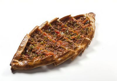 Kuşbaşı Etli Pide