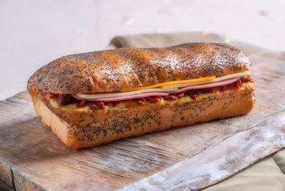 Panini Dana Jambonlu Sandviç