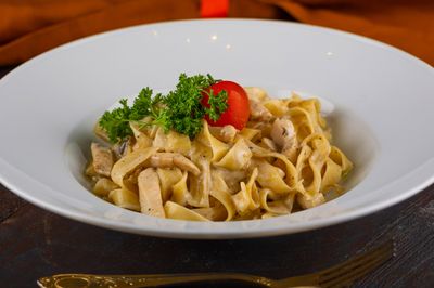 Tavuklu Fettucini Alfredo