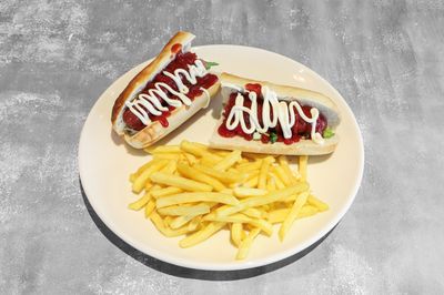 Frankfurter Sosisli Sandviç