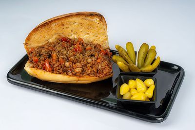 Yarım Ekmek Arası İstanbul Usulü Kuzu Kokoreç