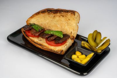 3/4 Ekmek Arası Izgara Köfte