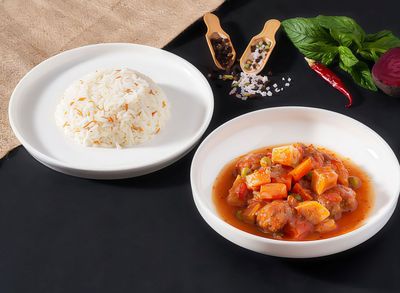 Sebzeli Sulu Köfte ve Tereyağlı Pirinç Pilavı
