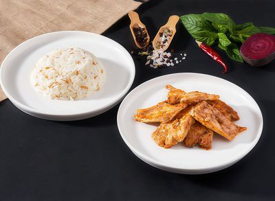 Izgara Tavuk ve Pirinç Pilavı
