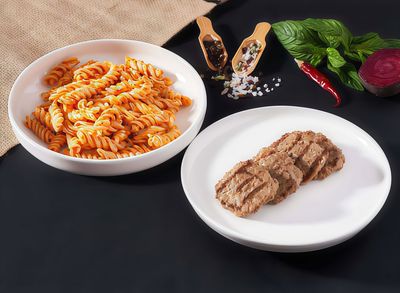Izgara Köfte ve Fusilli Napolitan Makarna