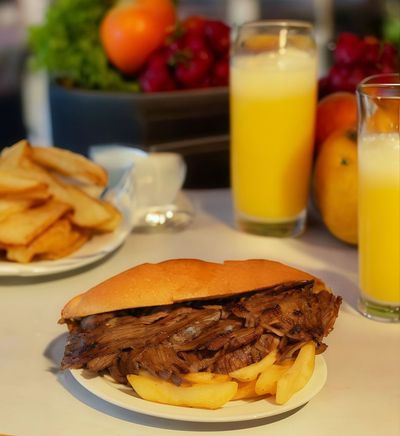 Trüflü Mayonez Soslu VIP Ekmek Arası Et Döner