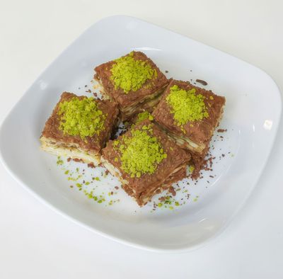 Sütlü Fıstıklı Soğuk Baklava (15 Adet)