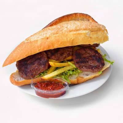 Yarım Ekmek Arası Piliç Izgara Köfte