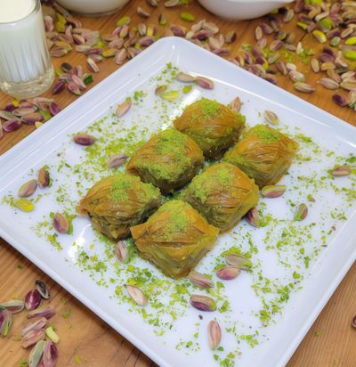 Kaymaklı Fıstıklı Midye Baklava (250 gr.)