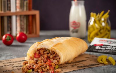 Yarım Ekmek Arası Dolma Kokoreç