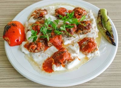 Yoğurtlu Adana Kebap