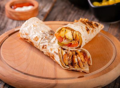 Kaşarlı Tavuk Döner Dürüm
