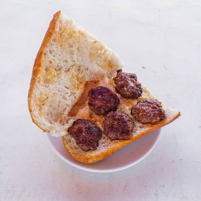 Yarım Ekmek Arası Izgara Köfte