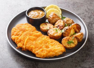 Wien Şnitzel Makarna