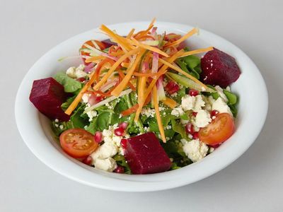 Peynirli Roka Salatası