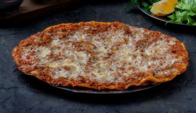 Kaşarlı Lahmacun
