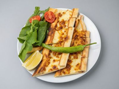 Kaşarlı Pide
