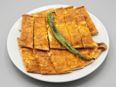 Peynirli Yumurtalı Pide