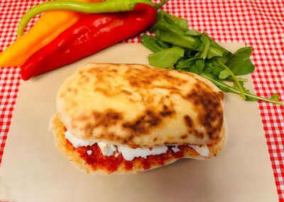 Salçalı Tulum Peynirli Bazlama Tost