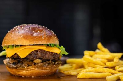 Jr. Mantarlı Burger