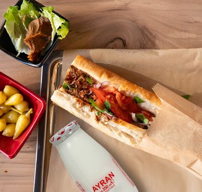 Baget Ekmek Arası Et Tantuni & Ayran Menü
