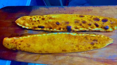 Kapalı Kaşarlı Pide