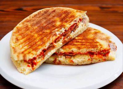 Sanayi Usulü Bazlama Tost