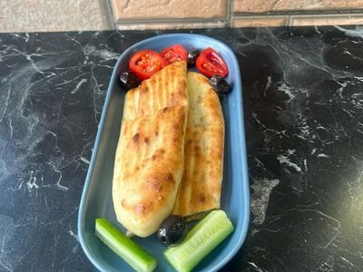 Peynirli Kır Pidesi