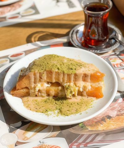 Kaymaklı Ekmek Kadayıfı