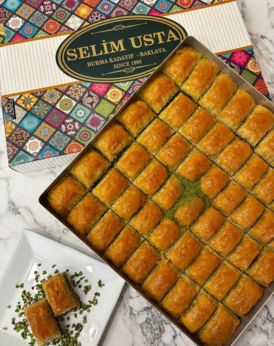 Fıstıklı Baklava (2,7 kg.)