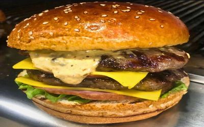 Nişantaşı Jambonlu Burger