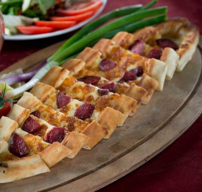 Sucuklu & Kaşarlı Pide